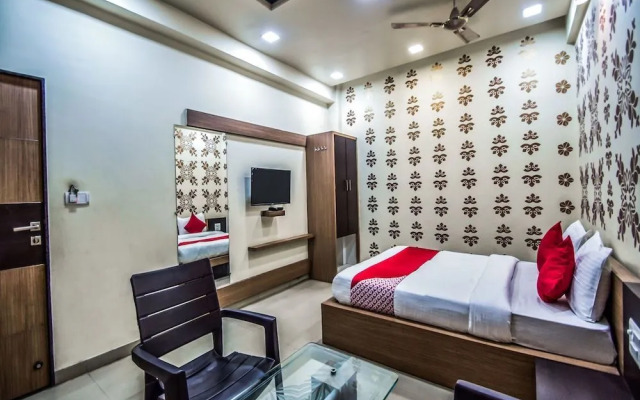 Kavita Inn By OYO Rooms