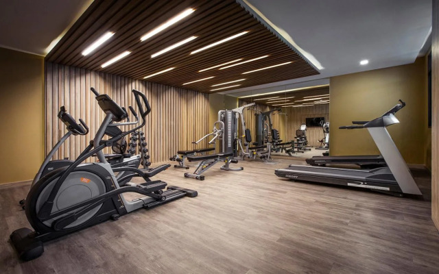 Metropolis Suites Bangkok, Tapestry Collection by Hilton