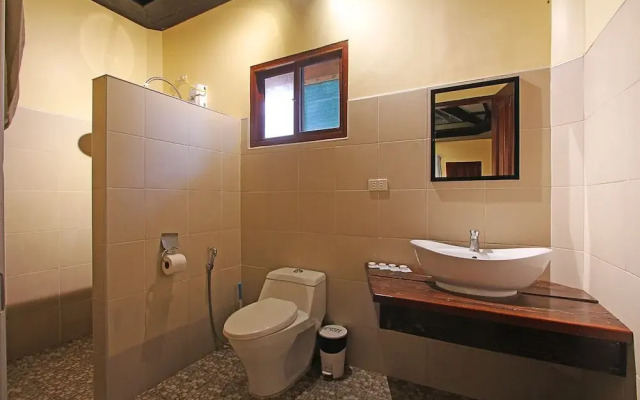 Jonas & Twins Resort