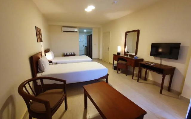 Fanar Hotel