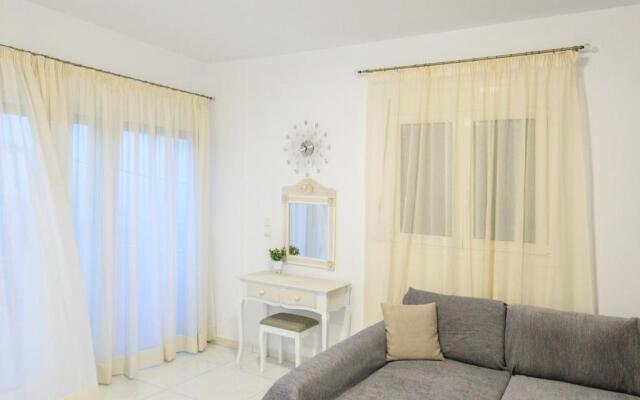 Filocsenia luxury apartment at tsoutsouras