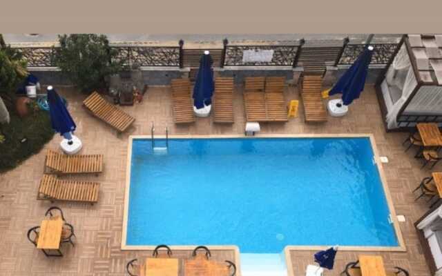 Aterna Hotel