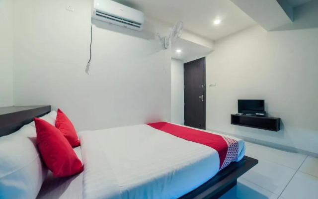 Samudra Executive by OYO Rooms