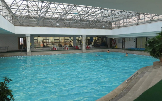 Golden Spring Hotel