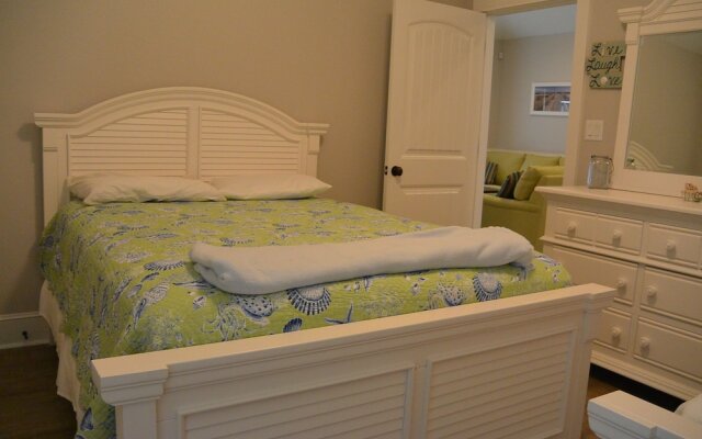 Southern Belle by RedAwning