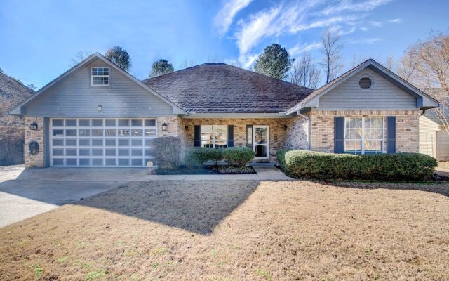 Starkville Vacation Rental ~ 2 Mi to Msu!