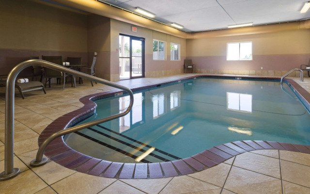Best Western Plus Altoona Inn
