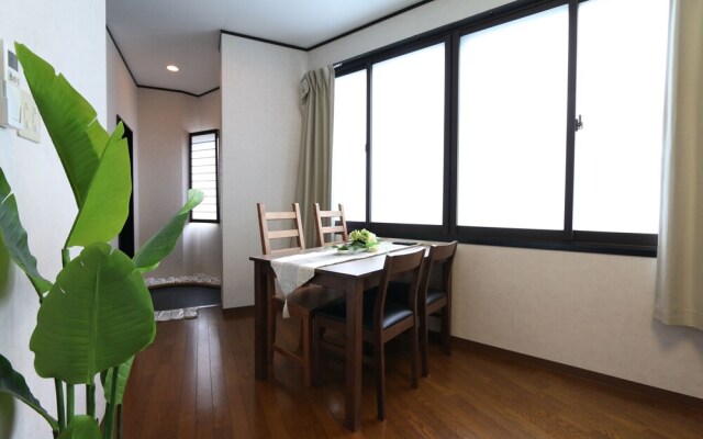 Guest House Liz Nakazaki-cho