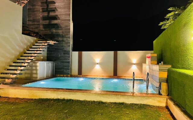 GoBravo 2BR Lux Villa wt Pvt Pool Udapur