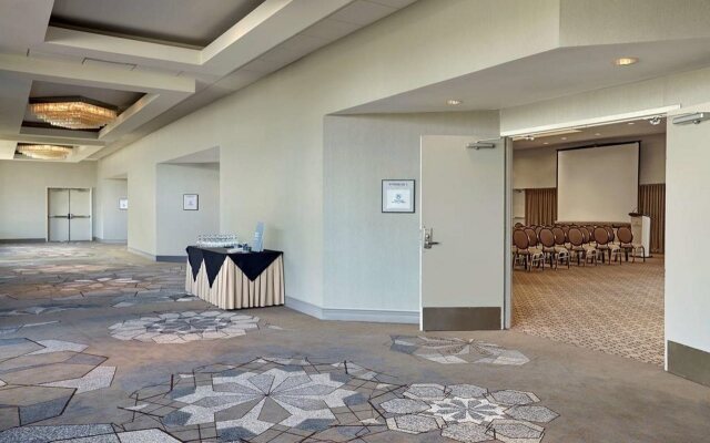 Sheraton Vancouver Guildford Hotel