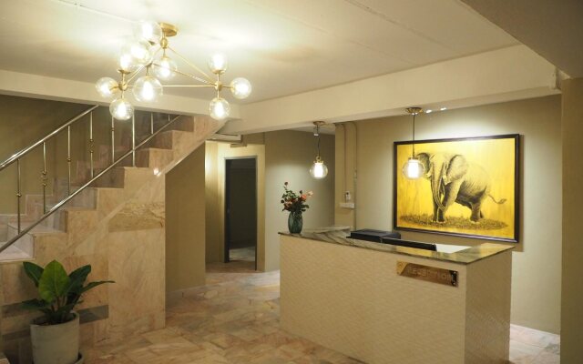 Warila Hotel