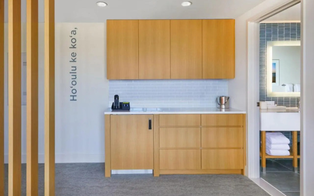 Renaissance Honolulu Hotel & Spa