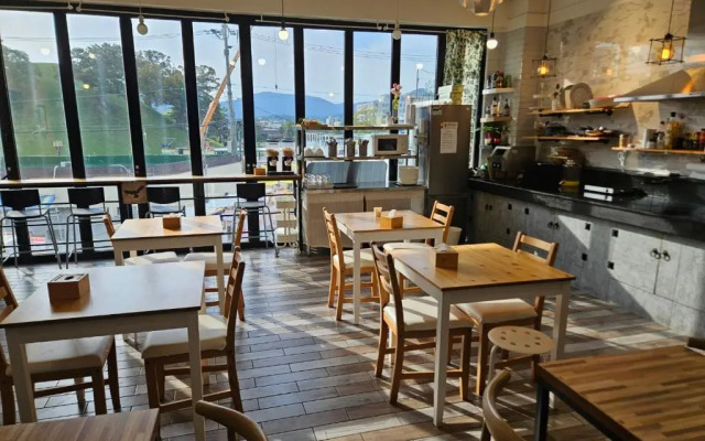 Gyeongju BongwhangMansion