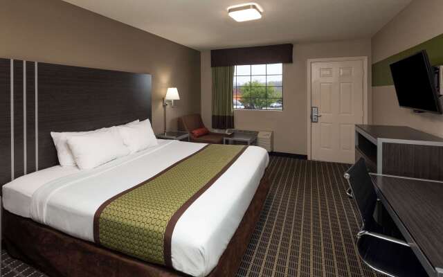 Days Inn & Suites by Wyndham Athens Alabama