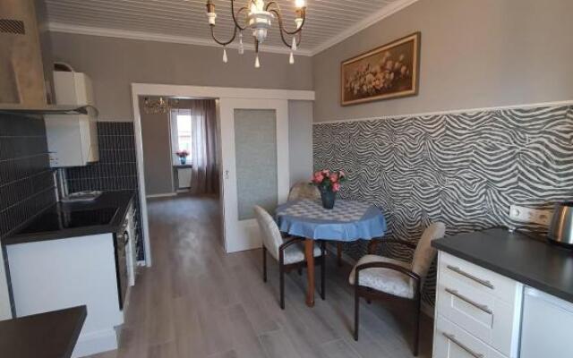 Schwan16 - Ferienwohnung
