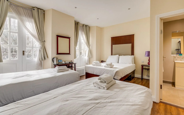 Astoria Hotel