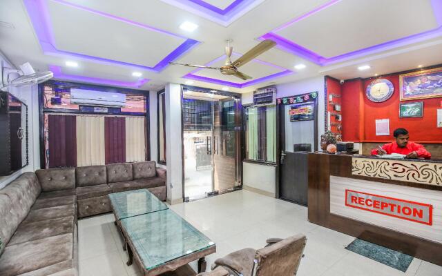 OYO 24978 Maryada Hotel