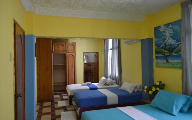 Hostal El Naufrago 2