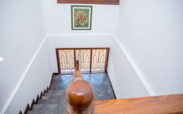 Saadani Tourist Center - Hostel