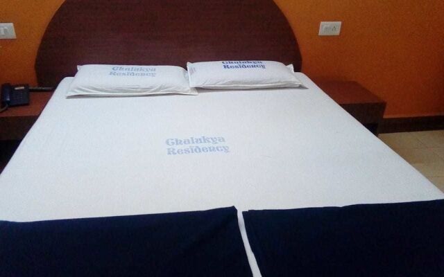 Iroomz Chalukya Residency