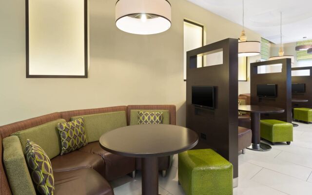 Courtyard by Marriott Kingston, Jamaica