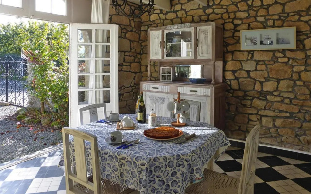 Charming, Breton Holiday Home In Arzon