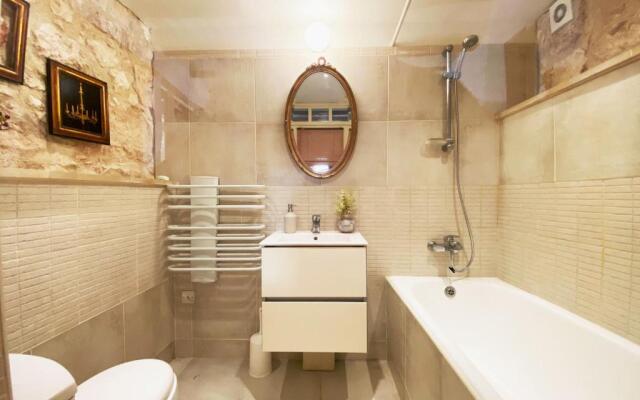 Boutique Traditional Spa Vila newly renovated 2023!