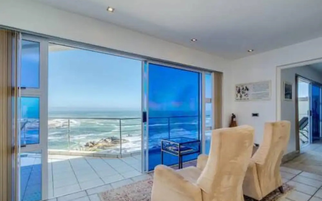 Immaculate Penthouse w Views Splash Pool CBT Penthouse