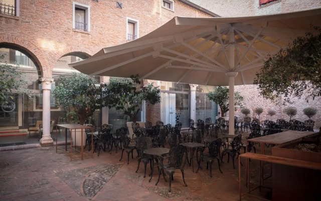 Ripagrande Hotel