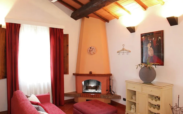 Belvilla by OYO Elegant Flat in Historic Villa