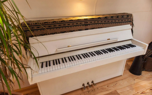 Houseboat apartments - Canal Belt East area