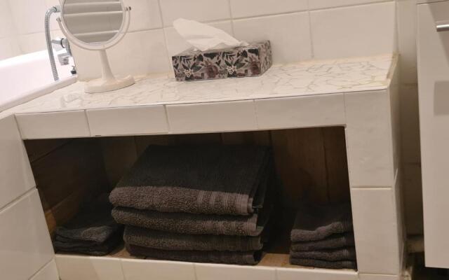 Bed and breakfast 28