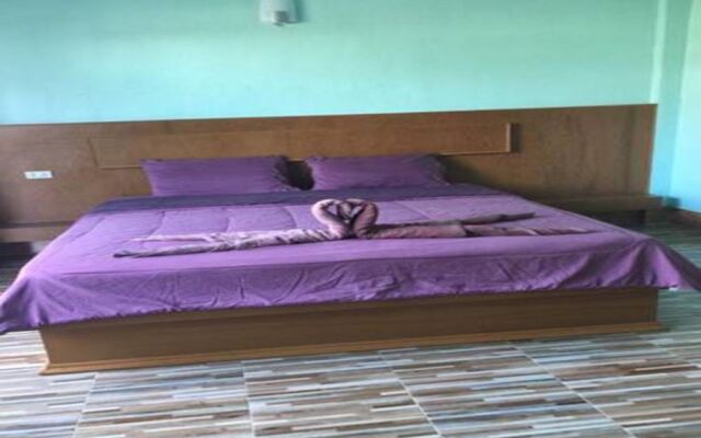 Lanta School Beach Resort