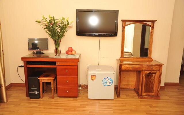 Hanoi An Father's Hotel & Travel