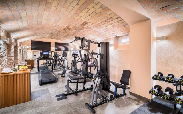 Palacio Gran Vía, a Royal Hideaway Hotel