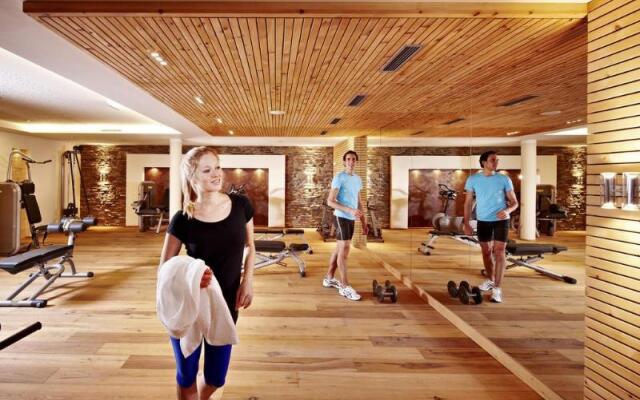 Hotel Berghof Crystal Spa & Sports