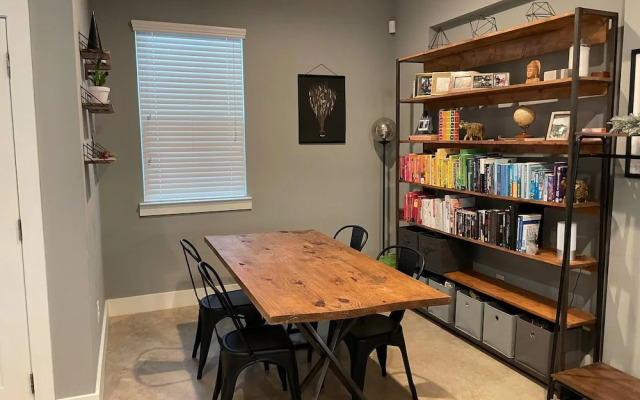 Modern Home In North-central Austin