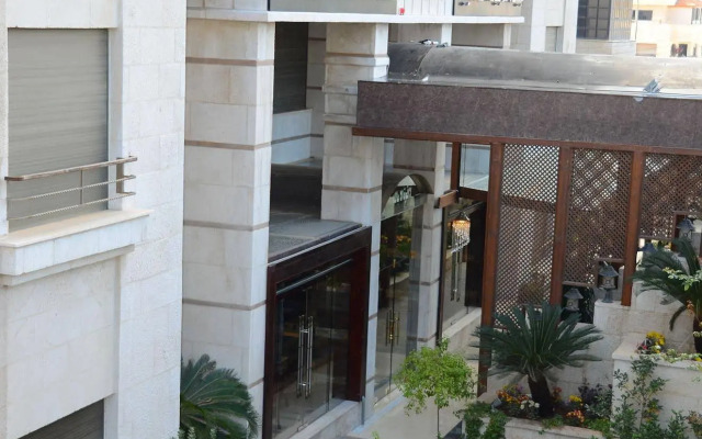 Jad Hotel Suites