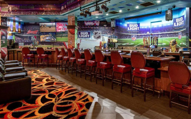 Silver Sevens Hotel & Casino