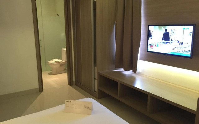 Whiz Prime Hotel Kelapa Gading