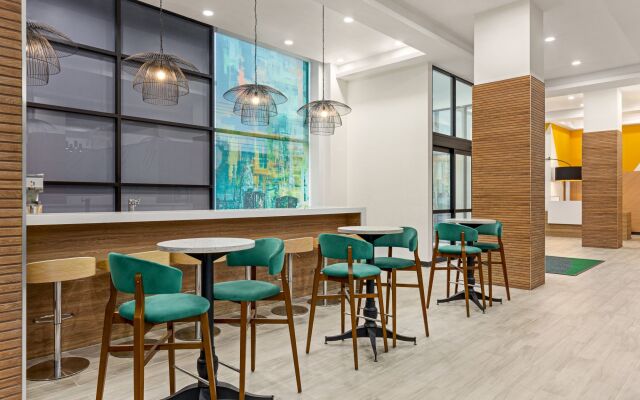 Holiday Inn Long Island City - LaGuardia West