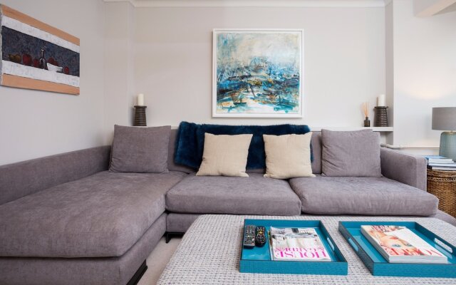 Chelsea 2 Bed Apartment