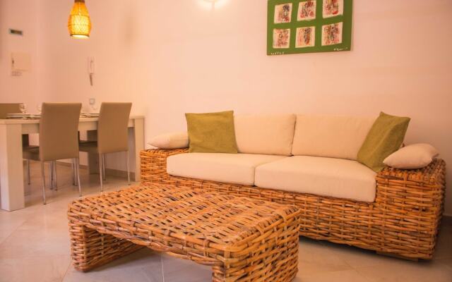 Antonio Sousa Beach 2 Bedroom Apartment