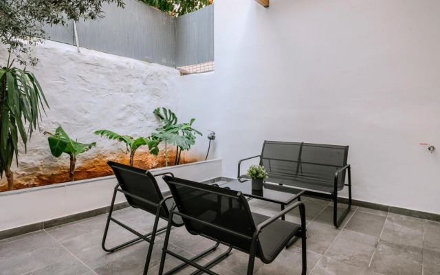 Place to be Athens apartment