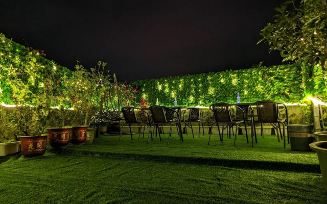 Shenzhen East Railway And Buji Subway Station Ranch Hotel