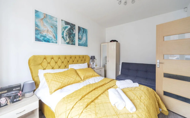 Charming 5-bed House in Birmingham
