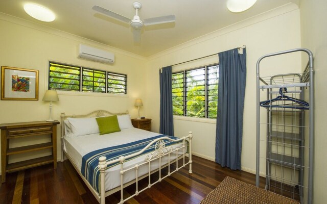 Manyana 3 Opalia Court