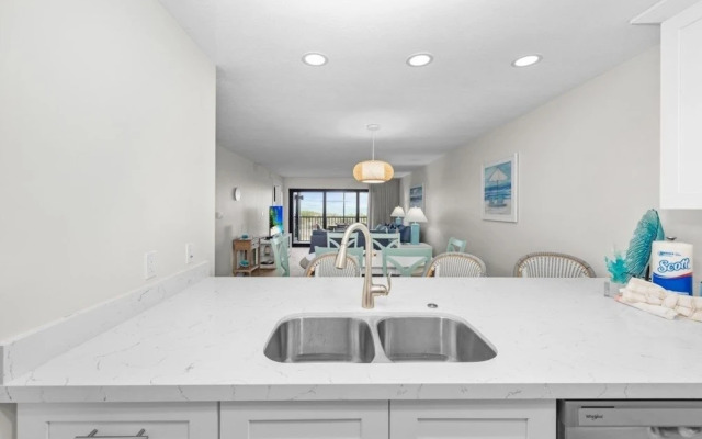 Pelicans Roost 106 2 Bedroom Condo