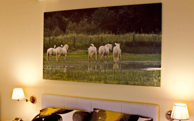 CA' LEONE - Sans Souci - Apartment in Villa with Pool