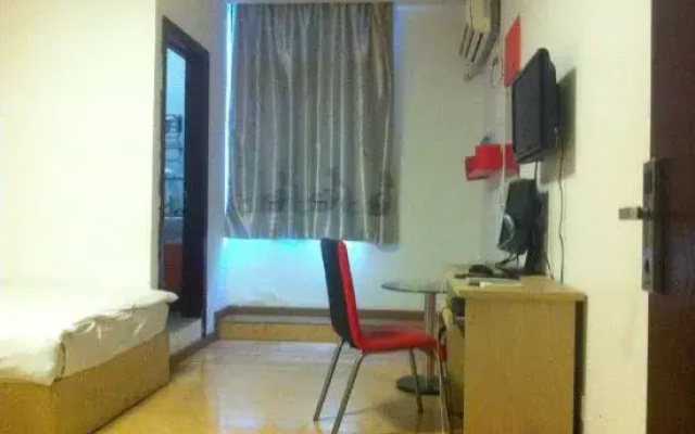 Haoyijia Express Hotel (Tongling People's Hospital)
